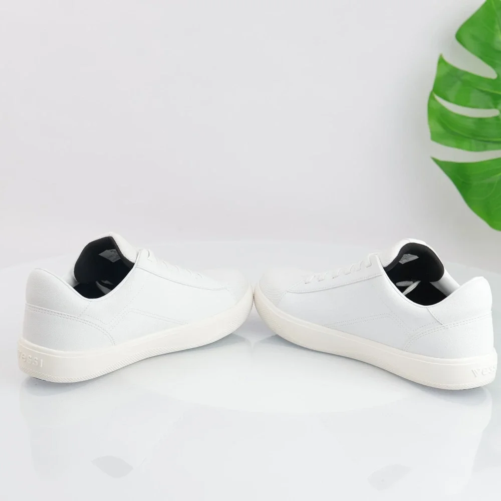 Vessi Womens Soho Sneaker Size 9 Waterproof White Vegan Leather Lace Up Shoe Low